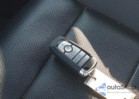 2022 Ford Mustang Ecoboost Premium Fastback z USA, uszkodzony, nr VIN 1FA6P8TH7N5128662